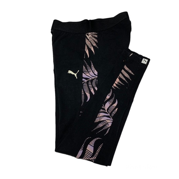 Puma Women’s Black Pink Leaves Print On Sides Lightweight Leggings Size XS/Small - Picture 2 of 12